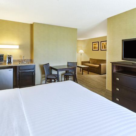 Country Inn & Suites By Radisson Benton Harbor-St Joseph Mi Экстерьер фото