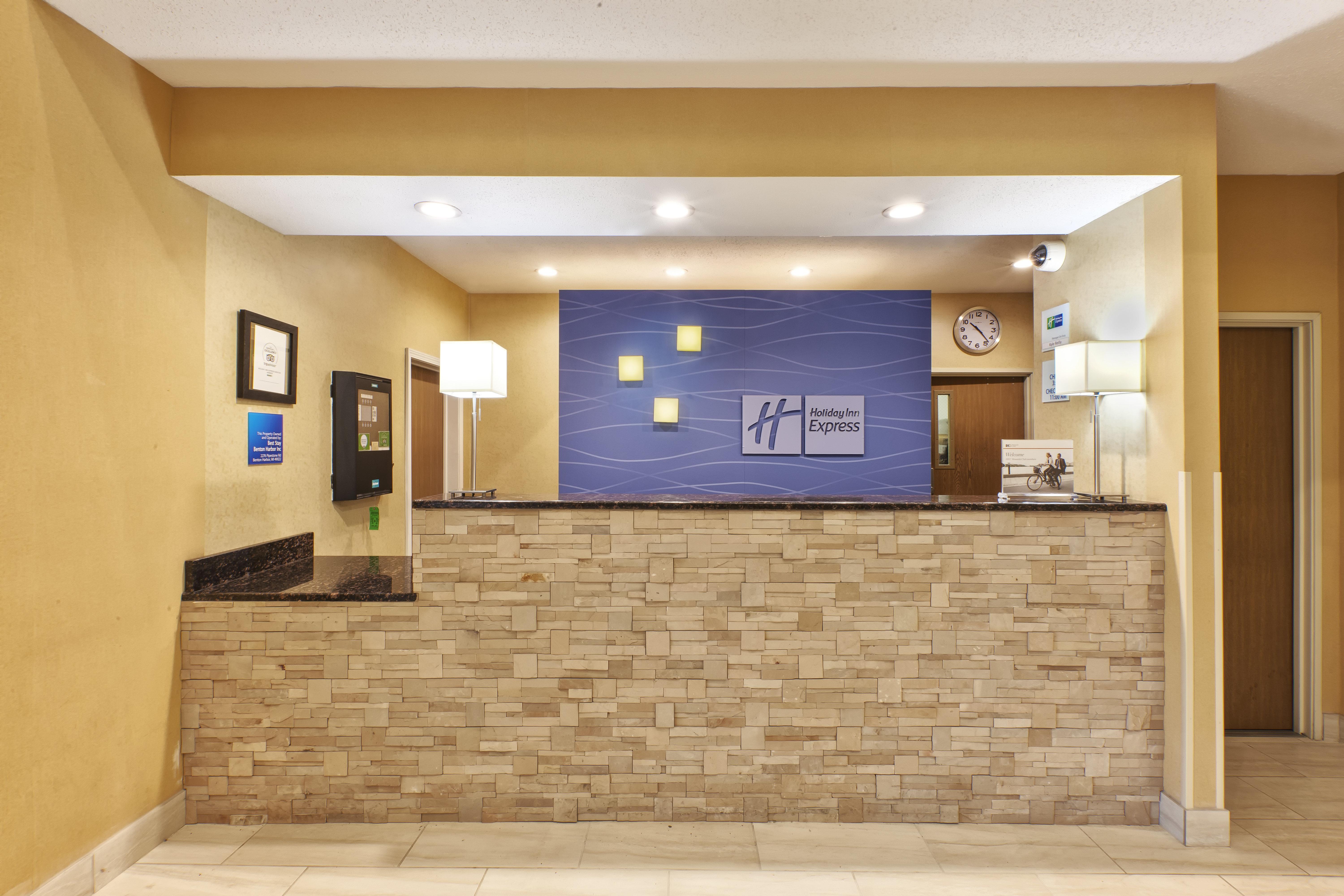 Country Inn & Suites By Radisson Benton Harbor-St Joseph Mi Экстерьер фото