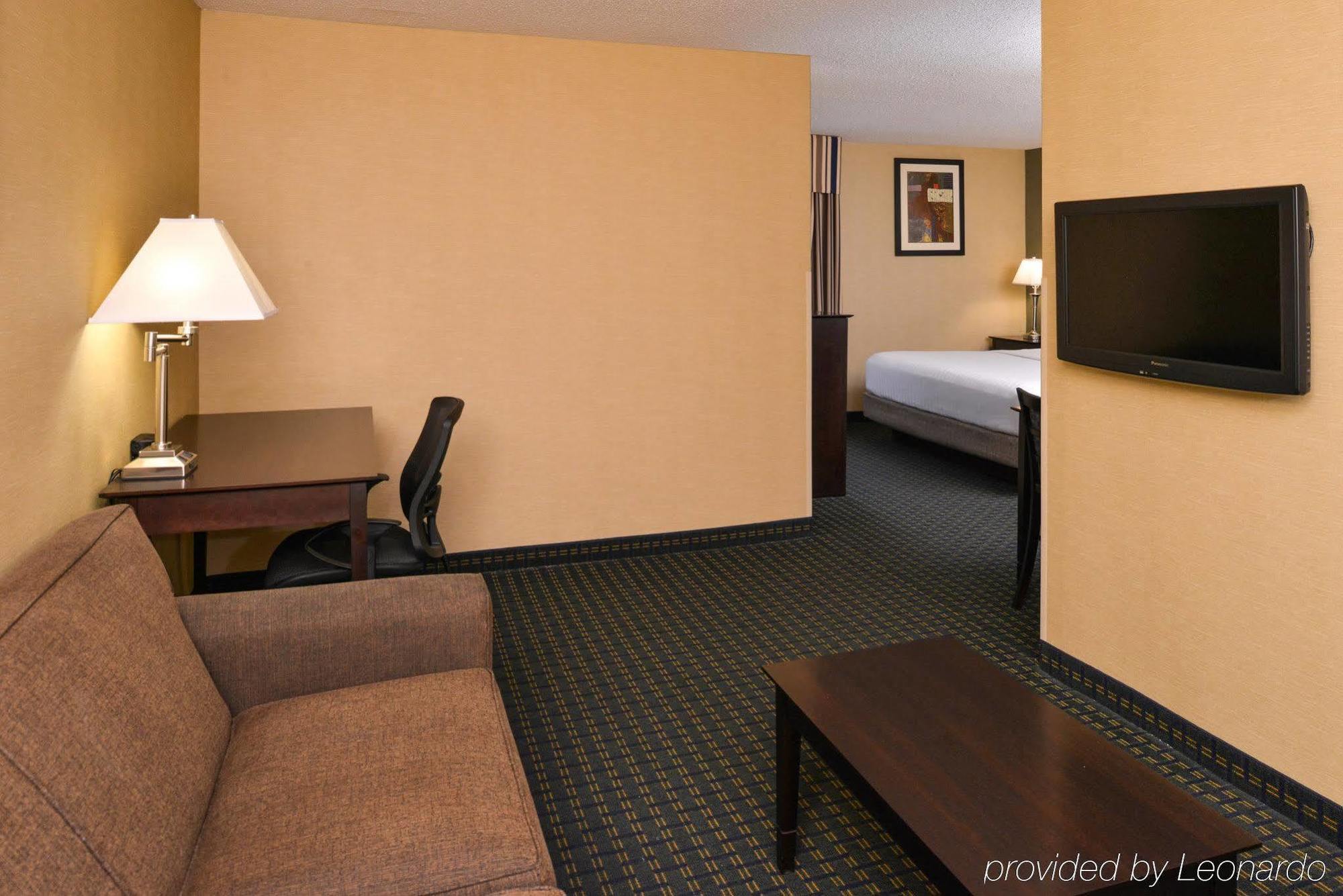 Country Inn & Suites By Radisson Benton Harbor-St Joseph Mi Экстерьер фото