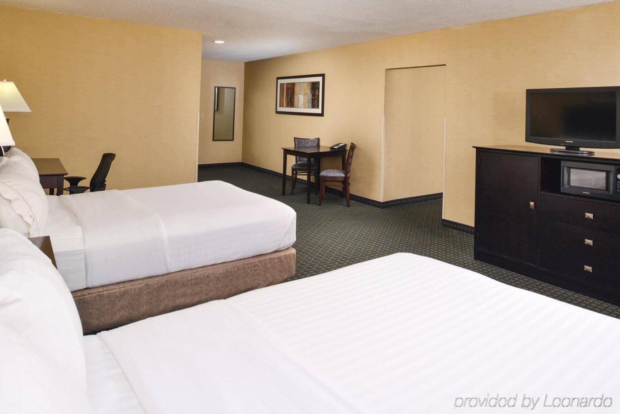 Country Inn & Suites By Radisson Benton Harbor-St Joseph Mi Экстерьер фото