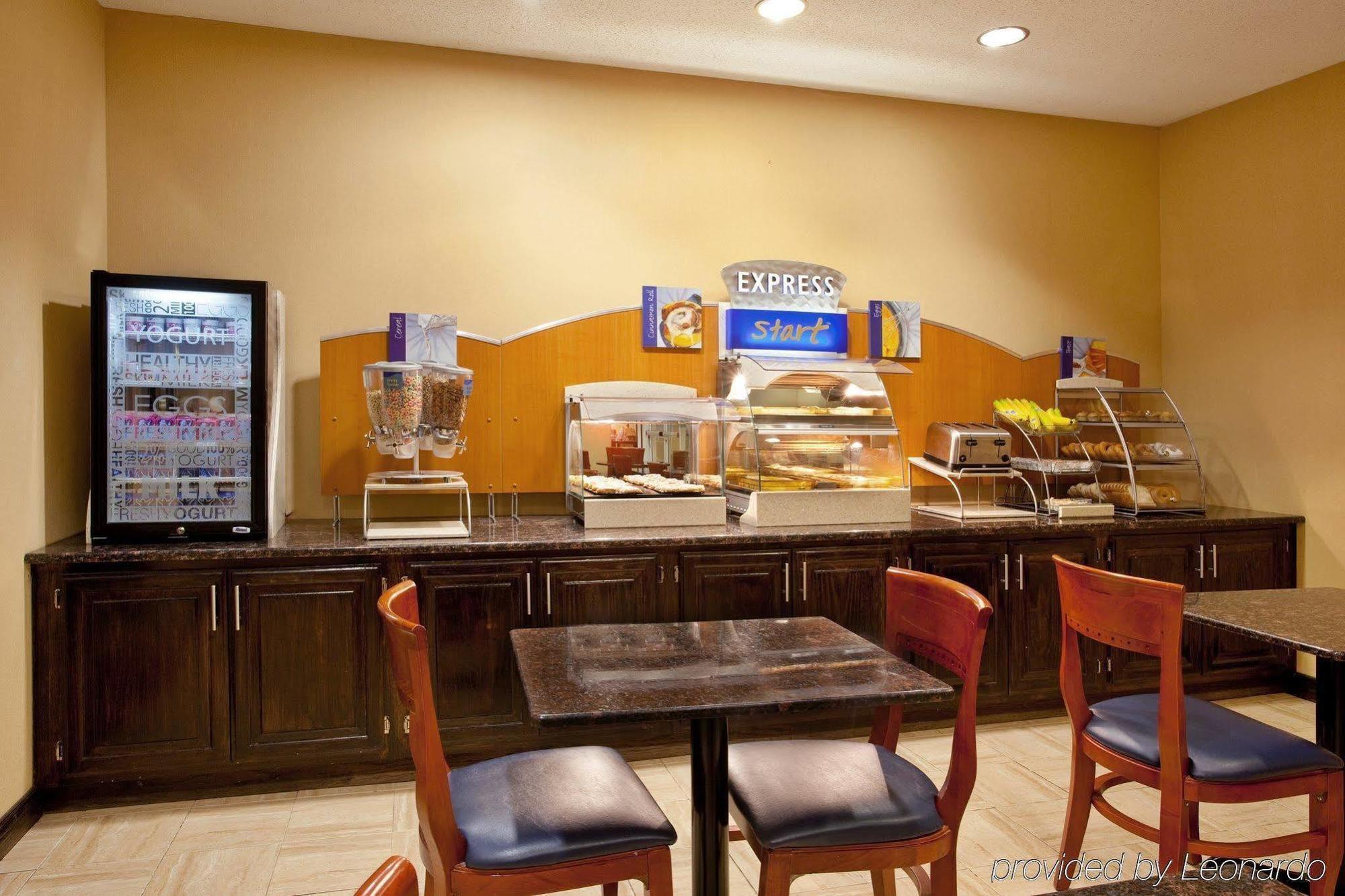 Country Inn & Suites By Radisson Benton Harbor-St Joseph Mi Экстерьер фото
