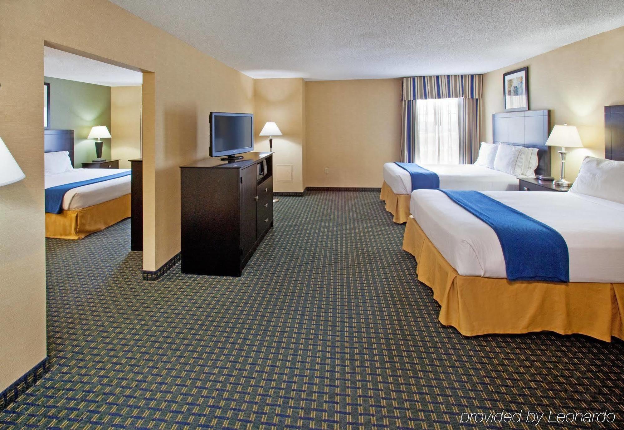 Country Inn & Suites By Radisson Benton Harbor-St Joseph Mi Номер фото